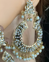 Jadau สไตล์ชาติพันธุ์ทำจากทองเหลืองต่างหูระย้าคุณภาพระดับพรีเมียมชุบทองด้วยหินไข่มุกหลักของขวัญสำหรับงานแต่งงานงานปาร์ตี้ - Product Image 2