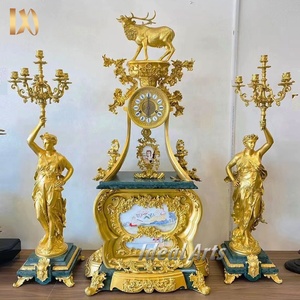 Orologio da Tavolo e Candelabro in Ottone Stile Antico di Lusso per Decorazione Classica della Casa - Product Image 5
