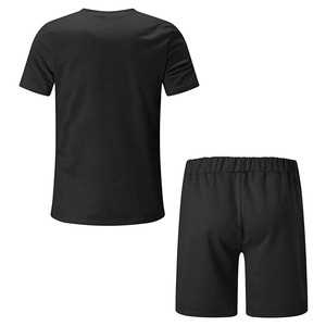 Camiseta negra de cuello redondo para hombre, de color sólido, tejido de punto, informal, para verano. Conjunto de pantalones cortos deportivos y camiseta para hombre y mujer. - Product Image 2