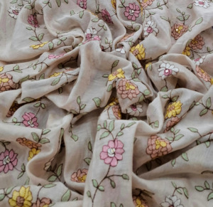 Tela de Bordado Premium con Textura de Malta, Tela de Poliéster Suave con Malla de Georgette y Encaje, Estampado Floral, Tela de Diseño para Vestidos de Novia - Product Image 3