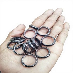 Anillos de piedras preciosas de ágata de piedra obsidiana negra natural más nuevos al por mayor, joyería de piedra de cristal de moda, artesanías de piedra semipreciosa - Product Image 1