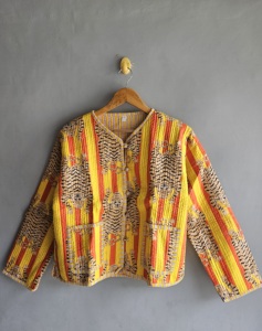 เสื้อแจ็คเก็ตผ้าควิลท์ คอวี แขนยาว ลายสัตว์ สีเหลืองส้ม บุด้วยโพลีเอสเตอร์ สไตล์ฤดูใบไม้ร่วง ติดกระดุม ของขวัญสำหรับเธอ - Product Image 1