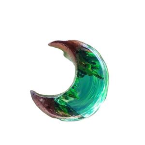 Couleur pleine résine nackles Creative Handmade Glowing nackles Dans unique Dark Blue Sky Clouds Resin Luminous Necklace For Wome - Product Image 6