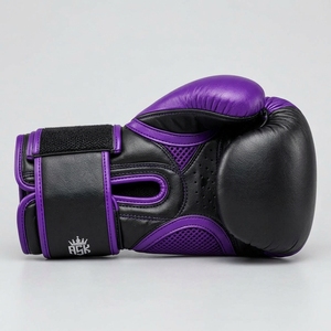 Guantes de boxeo premium con acolchado duradero, ajuste cómodo para las manos, soporte seguro para la muñeca y protección confiable para entrenamientos intensos. - Product Image 2