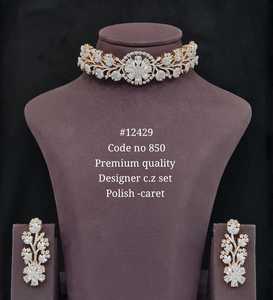 Collier ras du cou et boucles d'oreilles en zircon cubique de créateur 12429, motif floral, bijoux plaqués rhodium pour mariage et soirée, pour femme - Product Image 3