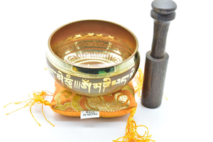 Bol chantant artisanal pour la guérison sonore, ensemble orange pour la méditation, la relaxation, la pleine conscience, le yoga, la pratique spirituelle à domicile - Product Image 5