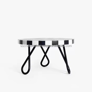 Soporte para tartas con incrustaciones de resina en blanco y negro al mejor precio, nuevo diseño para uso doméstico y hotelero para bodas y fiestas - Product Image 5