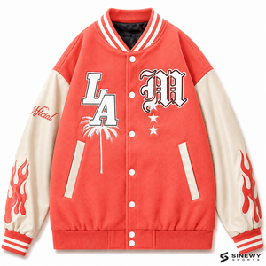 เสื้อแจ็คเก็ตวาร์ซิตี้สีแดงคอรัลสำหรับผู้ชาย SINEWY SPORTS ปักลายต้นปาล์ม LA แขนเสื้อลายเปลวไฟ เสื้อแจ็คเก็ตเบสบอลลำลองสำหรับใส่ในฤดูใบไม้ร่วง - Product Image 1