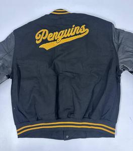Blouson universitaire d'hiver sur mesure pour homme, manches en cuir véritable, logo chenille pingouin sur le devant, corps en laine, patchs brodés Mceasta - Product Image 3
