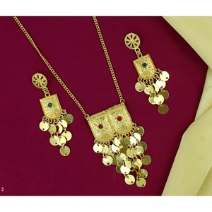 Gold Plated Indian Dubai Arabian Jewelry Pendant Set for Women Geometric Shape Alloy Earrings Necklace <b>Chain</b> Charm Jewelry - Product Image 1