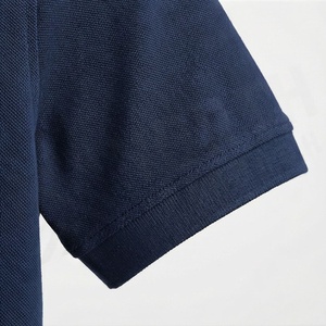 Vente en gros de polos pour hommes sur mesure avec logo imprimé, nouveau design, couleur unie, tissu tricoté, fabriqué au Pakistan - Product Image 6