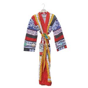 Robe kimono Kantha indienne faite à la main, multi-patchwork, en coton, pour femme, courte, style peignoir - Product Image 1