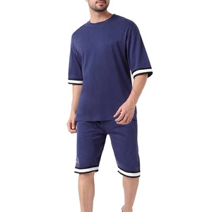 2025 ensemble de t-shirts et shorts pour hommes dernier style conception de logo personnalisé et couleur beau look ensemble de t-shirts et shorts pour hommes - Product Image 3