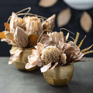 Vases à fleurs en fer faits à la main de style côtier articles décoratifs de table modernes en or brossé pour la maison Vases à fleurs en métal faits à la main - Product Image 2