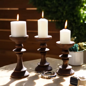 Chandelier rustique style farmhouse vieilli, finition blanc cassé, pour bougie pilier, décoration shabby chic, centre de table rustique, mariage - Product Image 1