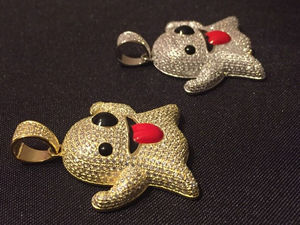 Colgante de Fantasma de Dibujos Animados con Incrustaciones de Diamantes de Imitación, Chapado en Oro, Unisex, Regalo Temático - Product Image 2