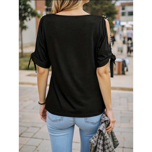 Blusa con hombros descubiertos, cuello en V y mangas con lazo, con adornos de perlas - Product Image 3