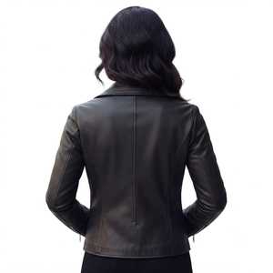 Veste en cuir véritable pour femmes, style motard, logo personnalisé, coupe ajustée, noire, fabricant de vestes en cuir pour moto - Product Image 2
