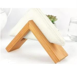 Elegante Porta Servilletas de Madera de Nogal con Acabado Natural, Diseño Clásico, Superventas - Product Image 3