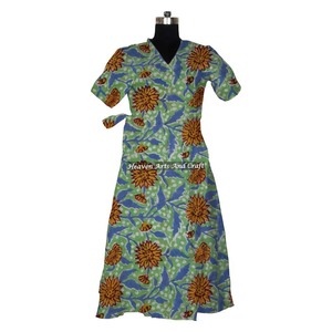Prix usine en gros indien fait à la main bloc imprimé vêtements d'été femmes court caftan peignoir robe occidentale tissu Textile - Product Image 3