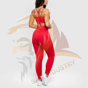 Ensemble de yoga pour femmes de haute qualité avec matériau respirant et à séchage rapide, logo personnalisé, nouveau design, motif uni, ensemble de yoga pour femmes - Product Image 2