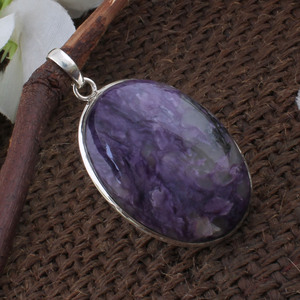 Colgante Grande de Charoita Hecho a Mano en Plata de Ley 925, Gema Natural, Collar con Borde Simple, Joyería al por Mayor - Product Image 4