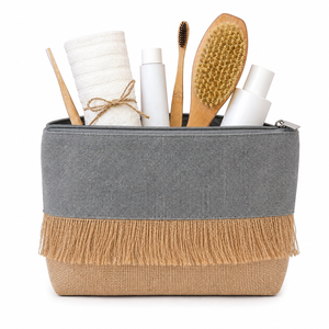 Pochette de toilette en toile de jute grise à franges, 225 GSM, en coton recyclé laminé, avec fermeture éclair, 28x16x5 cm, logo personnalisé, commandes en gros - Product Image 4