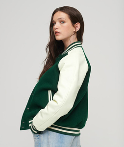 Chaqueta Varsity Verde Estilo High Street con Mangas Color Crema y Ribete a Rayas, Cuello con Botones, para Otoño - Product Image 4