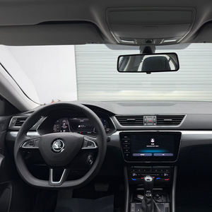 Berlina a Benzina Usata 2023 <span class=keywords><strong>Skoda</strong></span> <span class=keywords><strong>Superb</strong></span> 1.4T 2WD 280TSI DSG Turbo Automatica Trazione Anteriore Guida a Sinistra Edizione Eccellente Vernice Originale - Product Image 4