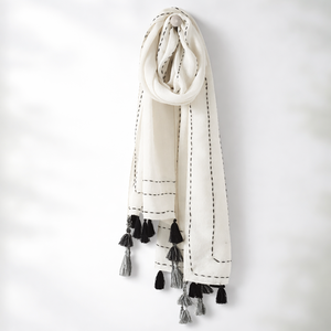 Écharpe 100 % coton brodée à la main à pois, avec pompons faits main, respirante, durable, étole artisanale personnalisable, accessoire de mode OEM - Product Image 6