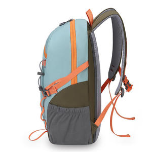 Mochilas Tácticas de Poliéster Impermeable con Camuflaje, Capacidad de 36-56L, Unisex, Ajustables para Senderismo, Precio Competitivo de Fábrica - Product Image 3