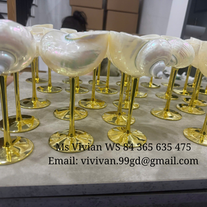 Gobelet Coquillage à Prix Abordable avec Tige Métallique Plaqué Or et Base en Cristal pour Décoration de Mariage et de Plage, Coupe Coquillage 2026 du Vietnam - Product Image 2