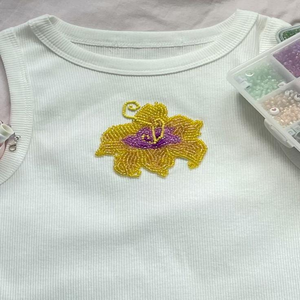 Haut polyvalent pour femme, style ethnique, broderie artisanale classique de perles florales - Product Image 2
