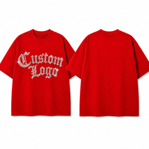 เสื้อยืดสีแดงขนาดใหญ่พิเศษพร้อมโลโก้ประดับคริสตัลแบบกำหนดเอง |   เสื้อยืดสตรีทแวร์ลายกราฟิกคริสตัลวิบวับ |   เสื้อยืดแฟชั่นขายส่งแบบยูนิเซ็กซ์ - Product Image 1