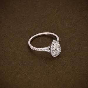 Bague solitaire halo vintage en or blanc 14 carats avec diamant de laboratoire en forme de poire de 1 carat, certifié IGI E VVS2, pour mariage, anniversaire ou fiançailles - Product Image 3