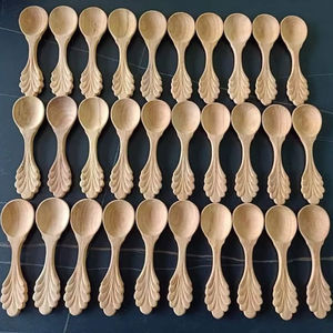 Cuillère de service en bois du Vietnam, faite à la main, avec manche en forme de feuille, ustensile de cuisine naturel, vaisselle décorative, artisanat vietnamien - Product Image 1