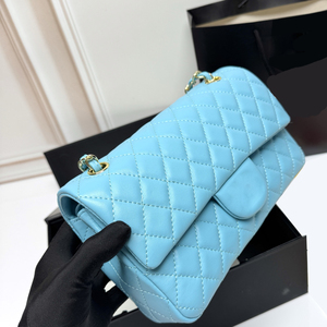 กระเป๋าถือผู้หญิงสีฟ้าอ่อน ปี 2026 กระเป๋าหนังคุณภาพสูง กระเป๋าสะพายข้าง กระเป๋าถือหรูหราสำหรับผู้หญิง พร้อมสายโซ่ กระเป๋าสำหรับงานปาร์ตี้และช้อปปิ้ง - Product Image 1