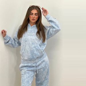Ensemble de survêtement en molleton bleu ciel pour femme avec sweat à capuche à poches et pantalon de survêtement assorti, coupe ample, décontracté, toutes saisons - Product Image 6