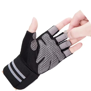 Gants de fitness de haute qualité fabriqués en usine, tendance, vente chaude, étiquette personnalisée, prix raisonnable pour une utilisation en extérieur, gants de sport - Product Image 2