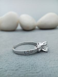 Anillo de Compromiso y Boda D'VINS JEWELS, Diseño Redondo Moderno, Corte Brillante, Color D, Blanco, Plateado, Dorado, Certificado - Product Image 5