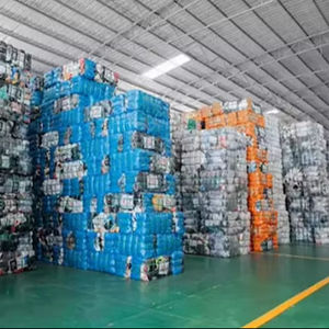 ทุกชิ้นส่วนถูกคัดสรรและตรวจสอบอย่างพิถีพิถันเพื่อให้แน่ใจว่าสะอาด ใช้งานได้ และพร้อมสวมใส่ เสื้อผ้ามือสอง - Product Image 1