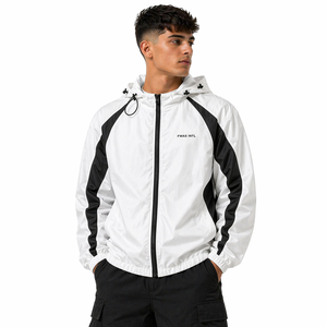 เสื้อแจ็คเก็ตวินด์เบรกเกอร์แบบมีฮู้ดสำหรับผู้ชาย น้ำหนักเบา ซิปหน้า แต่งผ้าตัดต่อ สไตล์สตรีทแวร์ รับผลิตตามแบบ (OEM) ขายส่ง B2B เสื้อแจ็คเก็ตผู้ชาย สหรัฐอเมริกา - Product Image 1