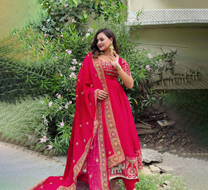 Anarkali traje vestido de diseñador para mujer Slim Fit transpirable Casual fiesta desgaste Dupatta Venta caliente estilo indio tradicional algodón - Product Image 1