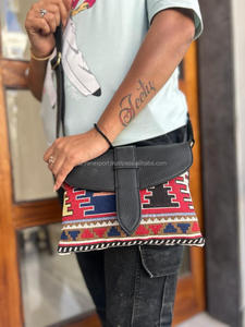 Nouveau Offre Spéciale Jacquard fait à la main en cuir véritable sac à bandoulière multi-usage nouveau Design Vintage sac à bandoulière pas cher taux produit en vrac - Product Image 2