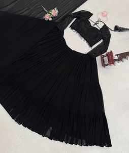 Choli Lehenga Dupatta de Georgette Sintética Negra de Diseñador para Mujer, para Fiestas, Bodas, Diwali, Verano, Secado Rápido, Protección Solar, Venta al Por Mayor, Premium - Product Image 1