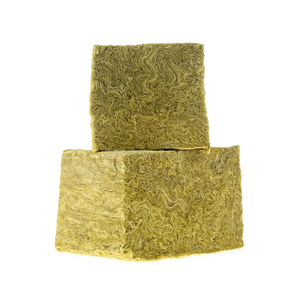 Bales de foin de Rhodes séché pour l'alimentation du bétail et les applications de stockage agricole - Product Image 4