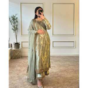 Top y parte inferior de fiesta hermosa para mujer con conjunto Dupatta - Product Image 3