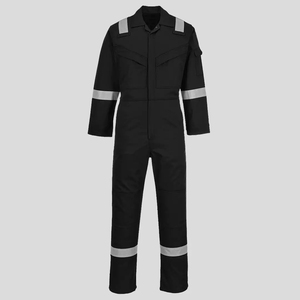 ชุดคลุมทำงานแบบยูนิเซ็กซ์ สีดำ สะท้อนแสง ผลิตจากผ้า Nomex น้ำหนักเบา ระบายอากาศได้ดี พร้อมแถบสะท้อนแสงเพื่อความปลอดภัย สำหรับใช้งานในอุตสาหกรรม ยี่ห้อ TAGCO SAFETY - Product Image 1
