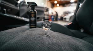 Revestimiento Nano Textil para Interiores de Automóviles, Spray Superhidrófobo Repelente al Agua para Detallado de Autos - Botella de spray de 300 ml - Product Image 3