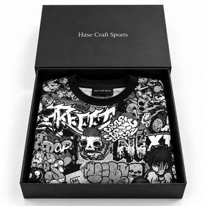 Camiseta de Hombre Talla Grande con Estampado de Grafiti en Blanco y Negro, Cuello Redondo, Manga Corta, Estilo Urbano - Product Image 6